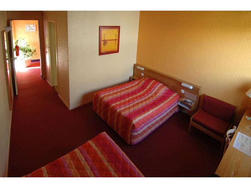 Logis Hotel Atrium Epinal Golbey Chavelot מראה חיצוני תמונה